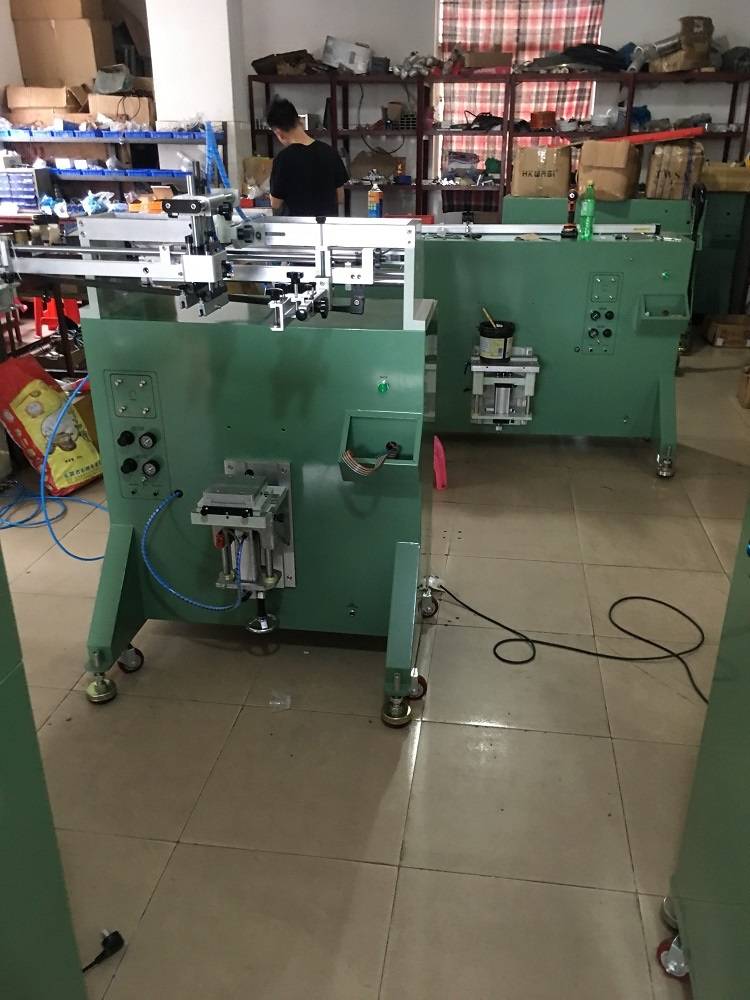 東莞駿欣機(jī)械有限公司提供絲印機(jī)移印機(jī)